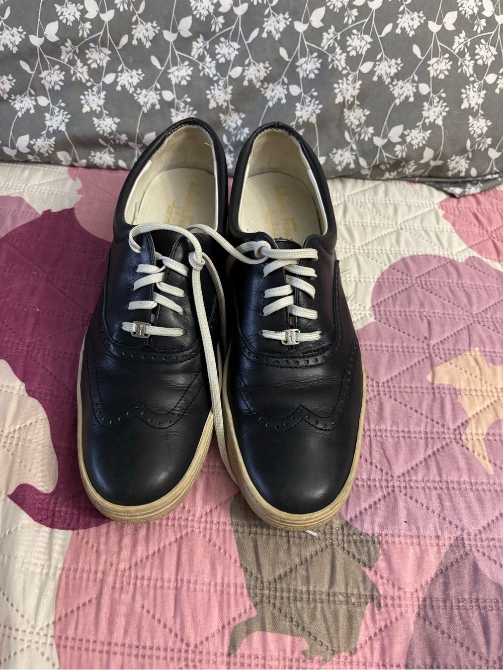 Vintage Women Blue navy Wingtip Casual Leather Sneakers with White Laces